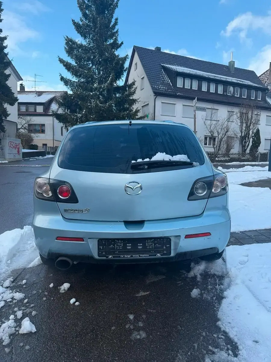 Usata Mazda 3 105 CV (77 kW) 2009 Blu Berlina