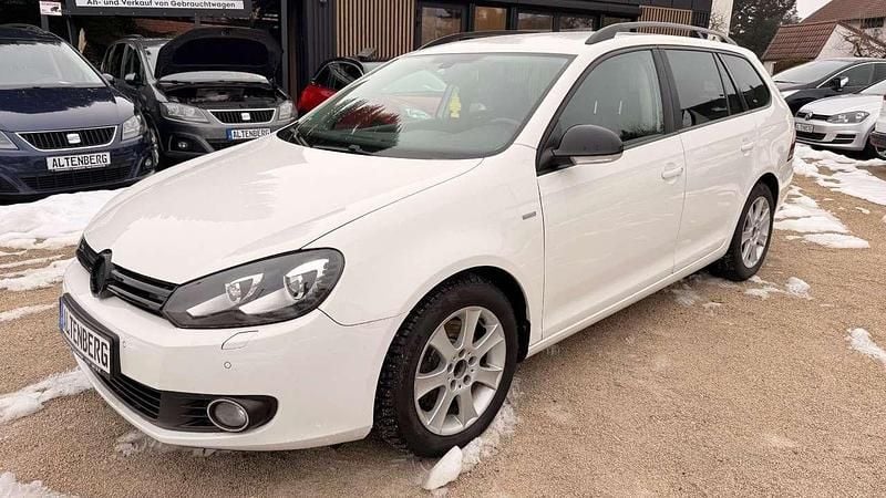 Weiß Gebraucht 2013 VW Golf VII Match Kombi | 4.399 € (Superpreis) - Bild 1/4