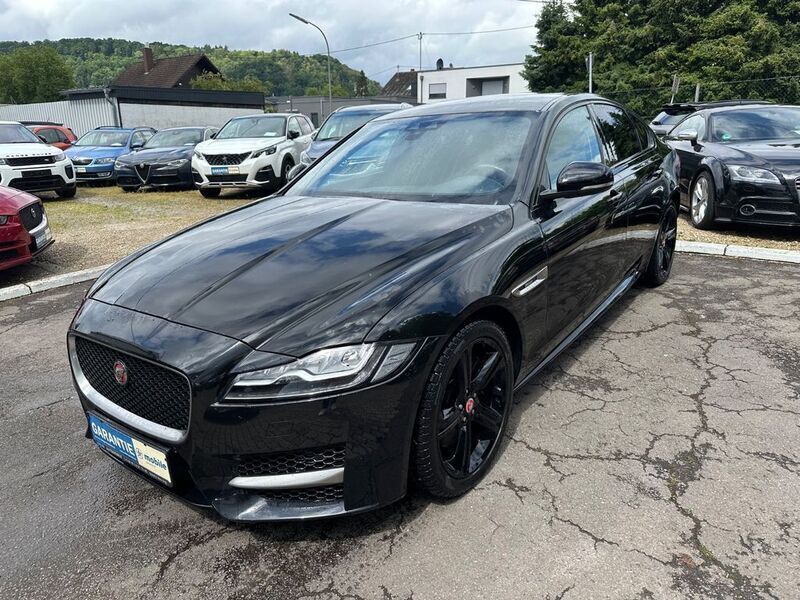 Schwarz Gebraucht 2016 Jaguar XF R-Sport Limousine | 16.900 € - Bild 1/4