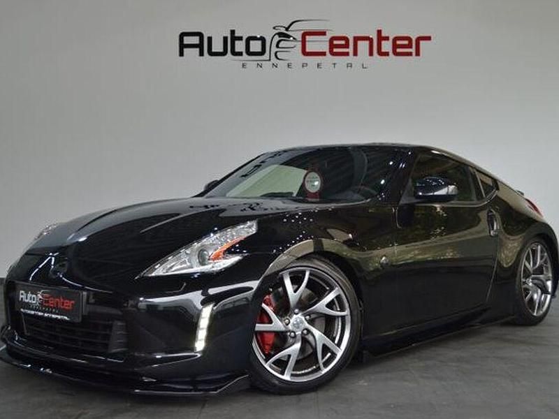 Schwarz Gebraucht 2015 Nissan 370Z Pack Coupé | 27.990 € (Etwas zu teuer) - Bild 1/4