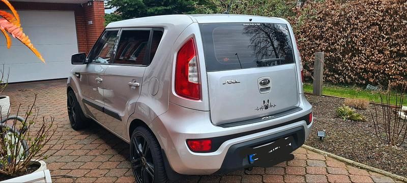 Gebraucht Kia Soul 140 PS (102 kW) 2012 Silber SUV