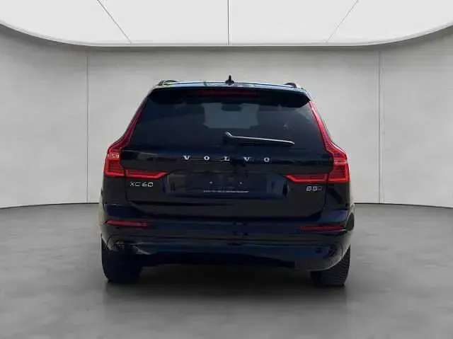 Gebraucht Volvo XC60 184 PS (135 kW) 2025 SUV
