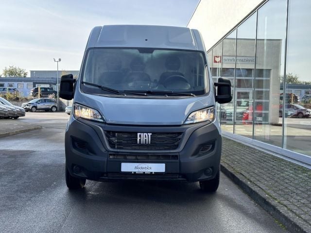 Gebraucht Fiat Ducato 140 PS (102 kW) 2024 Grau Van