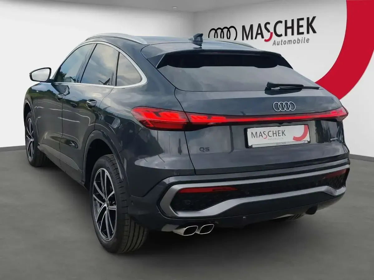 Neu Audi Q5 Sportback S-Line 204 PS (150 kW) 2026 Grau SUV