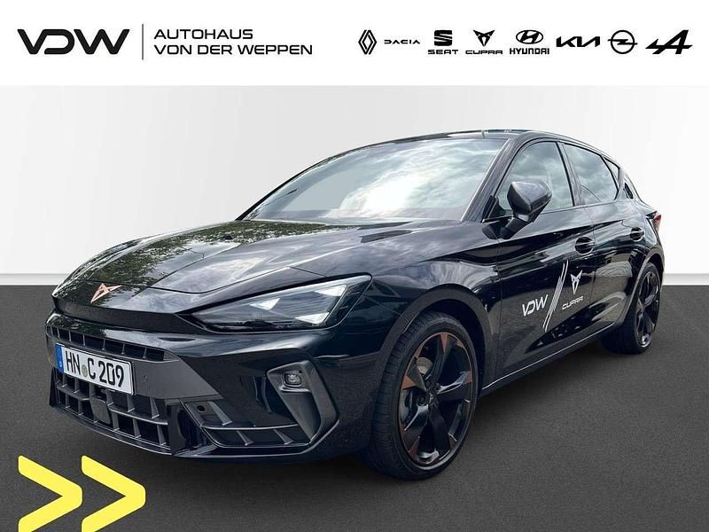 Mitternachtsschwarz Gebraucht 2025 Cupra Leon Limousine | 32.750 € (Fairer Preis) - Bild 1/4
