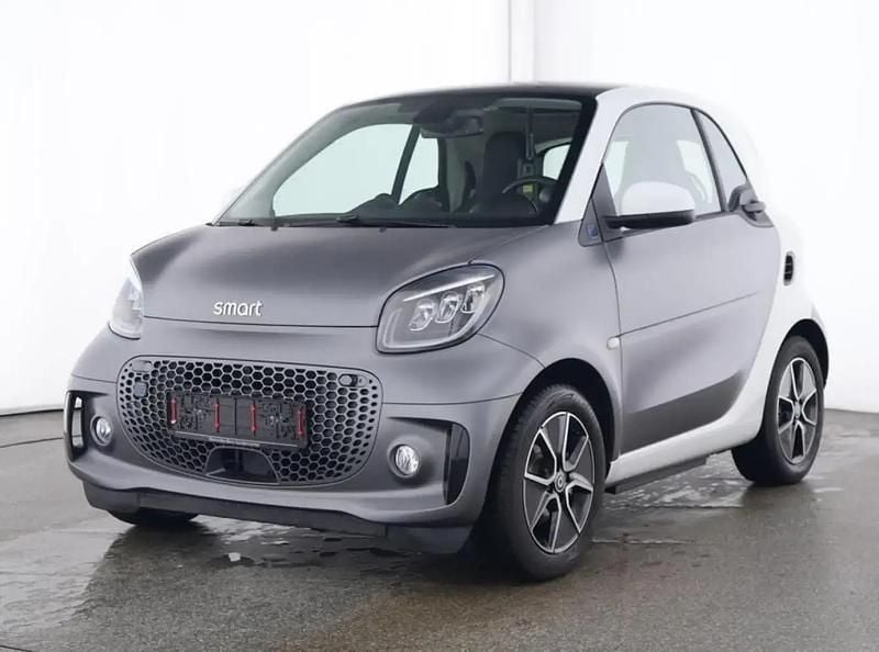 Grau Gebraucht 2023 Smart ForTwo Coupé Passion Exclusive Coupé | 17.999 € (Fairer Preis) - Bild 1/4