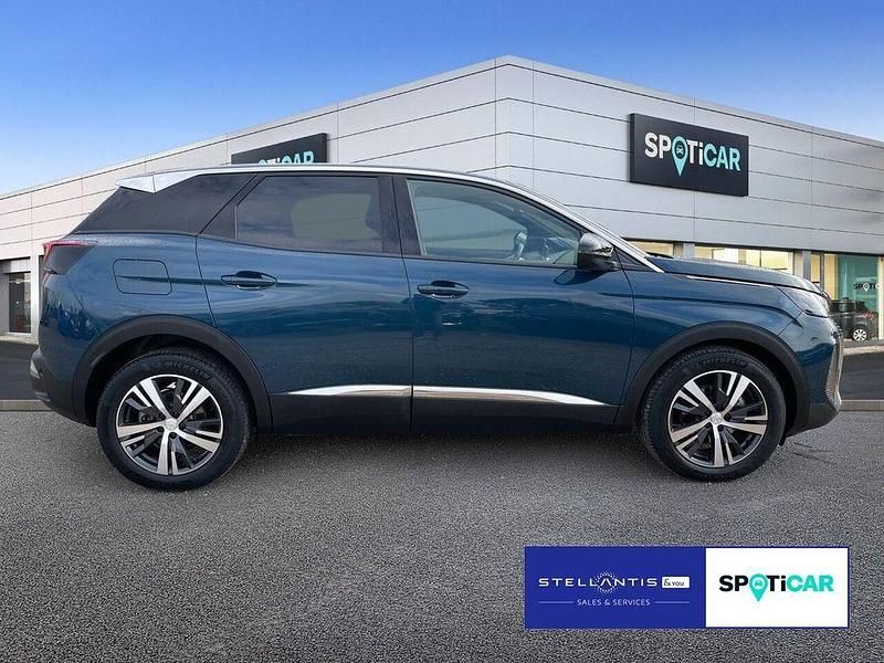Gebraucht Peugeot 3008 Allure 131 PS (96 kW) 2023 Blau SUV