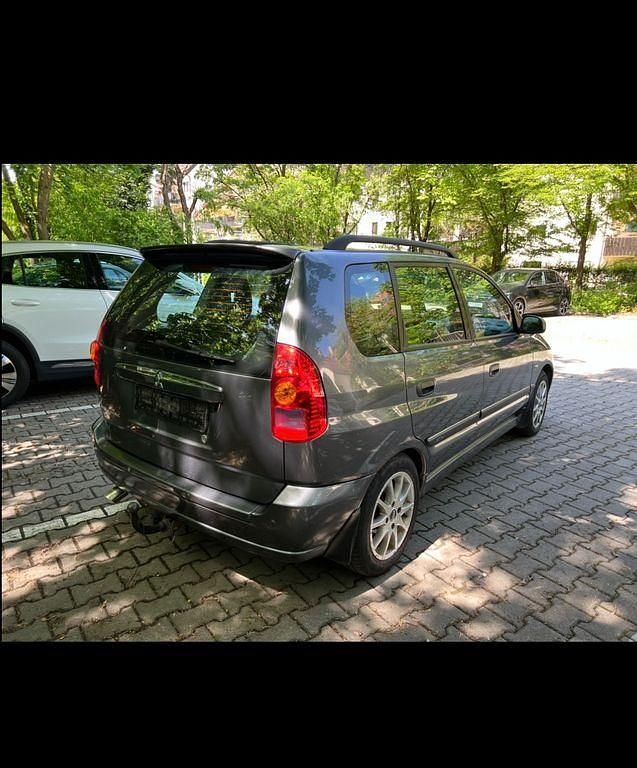 Gebraucht Mitsubishi Space Star 111 PS (81 kW) 2004 Grau Van / Kleinbus