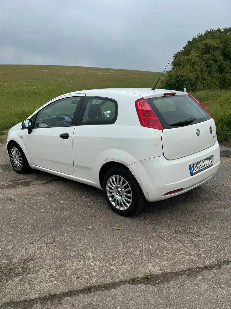 Gebraucht Fiat Punto 77 PS (56 kW) 2009 Weiß Kleinwagen