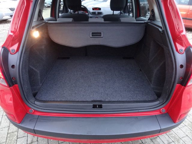 Gebraucht Renault Clio GrandTour Expression 75 PS (55 kW) 2010 Rot Kombi