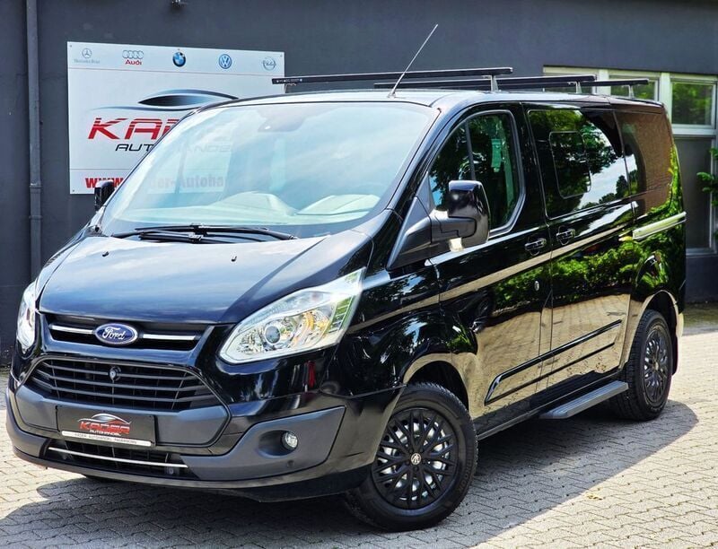 Schwarz Gebraucht 2016 Ford Tourneo Custom Kombi | 17.500 € (Teuer) - Bild 1/4
