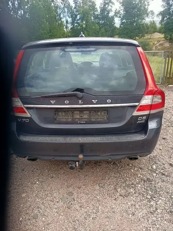 Gebraucht Volvo V70 Momentum 215 PS (158 kW) 2015 Grau Kombi