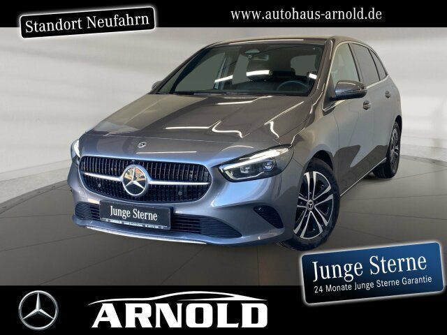 Mountaingrau (metallic) Gebraucht 2023 Mercedes B200 Progressive Van / Kleinbus | 28.750 € (Fairer Preis) - Bild 1/4