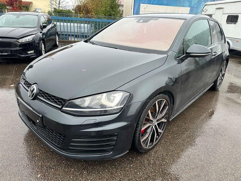 Grau Gebraucht 2014 VW Golf VII GTD Limousine | 8.990 € (Fairer Preis) - Bild 1/4