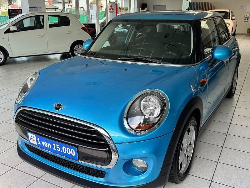 Gebraucht Mini Cooper 136 PS (100 kW) 2018 Blau Kleinwagen