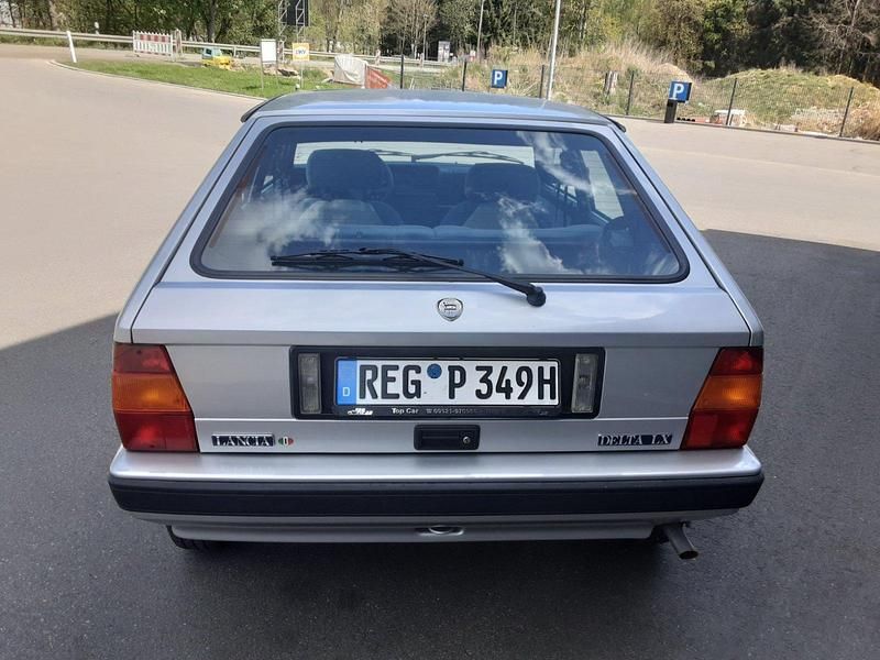 Gebraucht Lancia Delta 75 PS (55 kW) 1991 Silber Kleinwagen