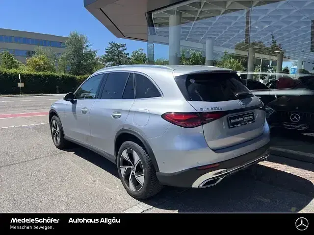 Gebraucht Mercedes GLC300e 313 PS (230 kW) 2024 Silber SUV