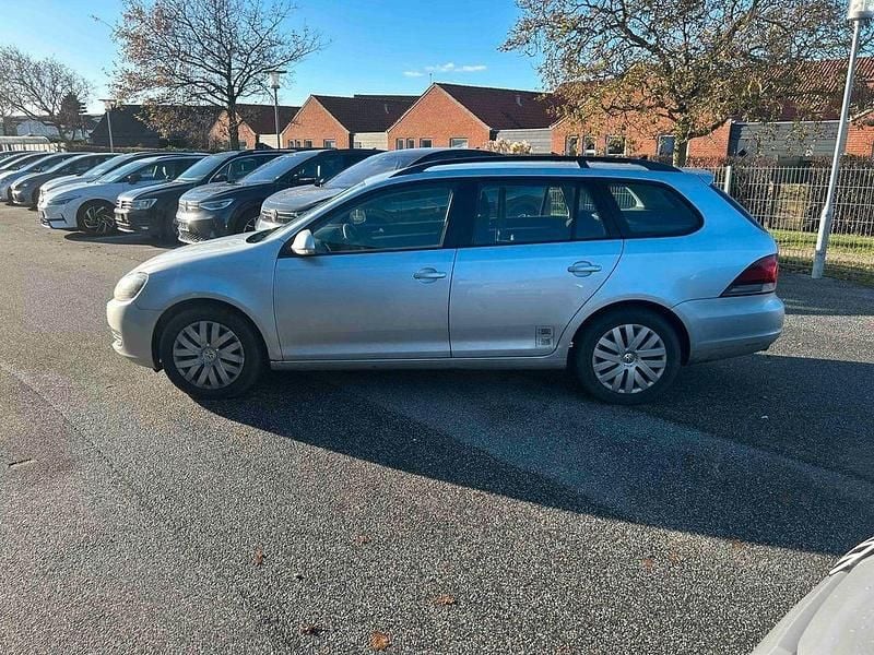 Gebraucht VW Golf Plus Trendline 105 PS (77 kW) 2010 Silber Van / Kleinbus