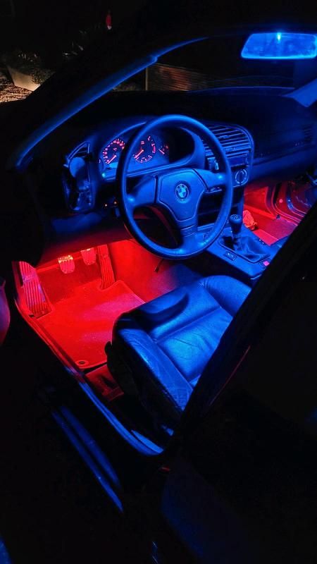 Second-hand BMW 323 170 CP (125 kW) 1995 Negru Berlinǎ