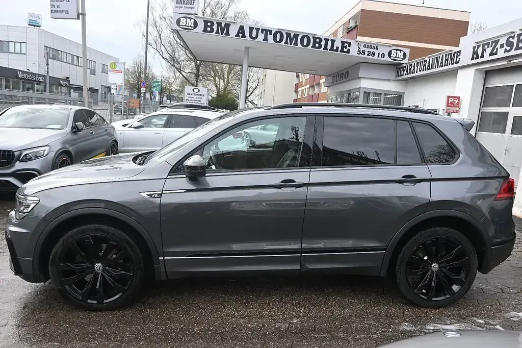Gebraucht VW Tiguan Highline 239 PS (175 kW) 2019 Indiumgrau metallic SUV