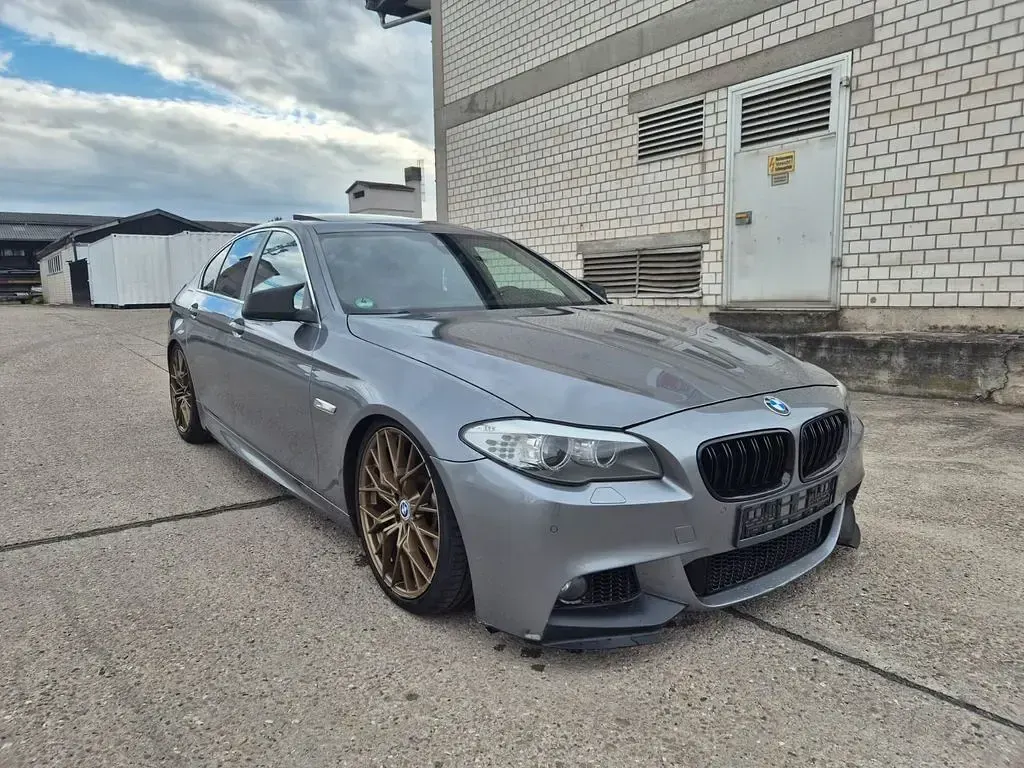 Gebraucht BMW 525 218 PS (160 kW) 2013 Grau Limousine