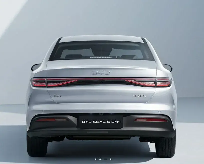 Ny BYD Seal Design 212 HK (155 kW) 2026 Hvid Sedan