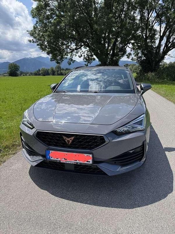 Grau Gebraucht 2020 Cupra Leon Kombi | 23.900 € (Fairer Preis) - Bild 1/4