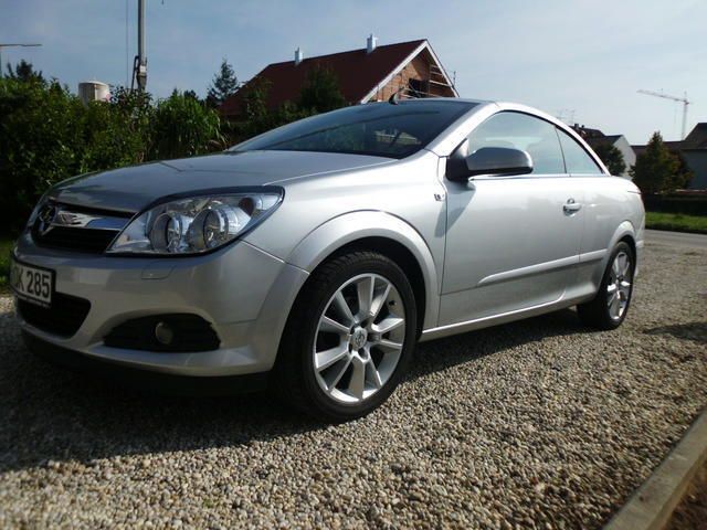 Gebraucht Opel Astra Cabriolet Cosmo 190 PS (139 kW) 2007 Silber metallic Cabrio