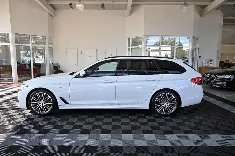 Gebraucht BMW 530 M Sport 265 PS (194 kW) 2020 Weiß Limousine