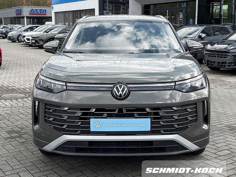 Usata VW Tayron Elegance 150 CV (110 kW) 2025 Verde SUV