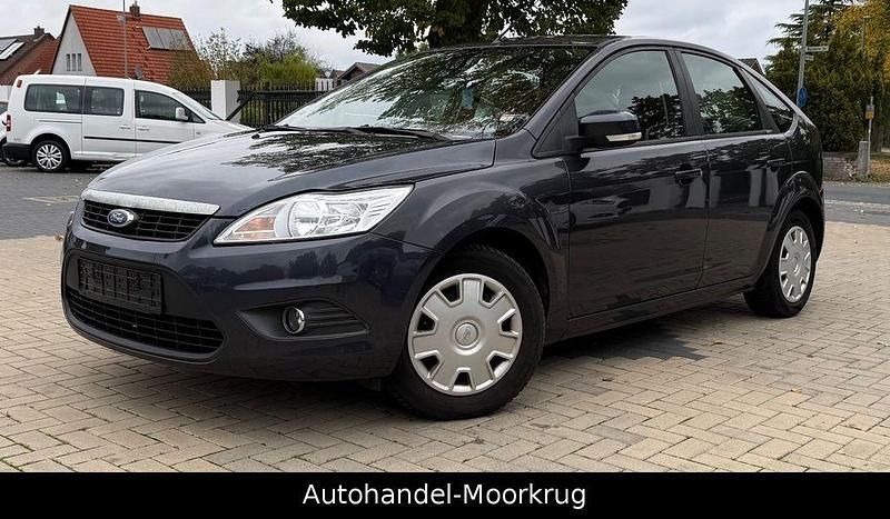Grau Gebraucht 2009 Ford Focus Style Limousine | 1.500 € (Fairer Preis) - Bild 1/4
