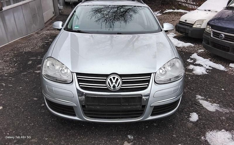 Silber Gebraucht 2009 VW Golf VI Comfortline Kombi | 1.550 € (Superpreis) - Bild 1/4