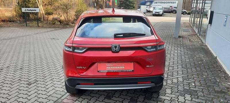 Gebraucht Honda HR-V Elegance 107 PS (78 kW) 2022 Premium crystal red metallic SUV