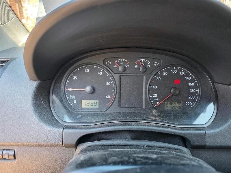 Gebraucht VW Polo 64 PS (47 kW) 2003 Kleinwagen