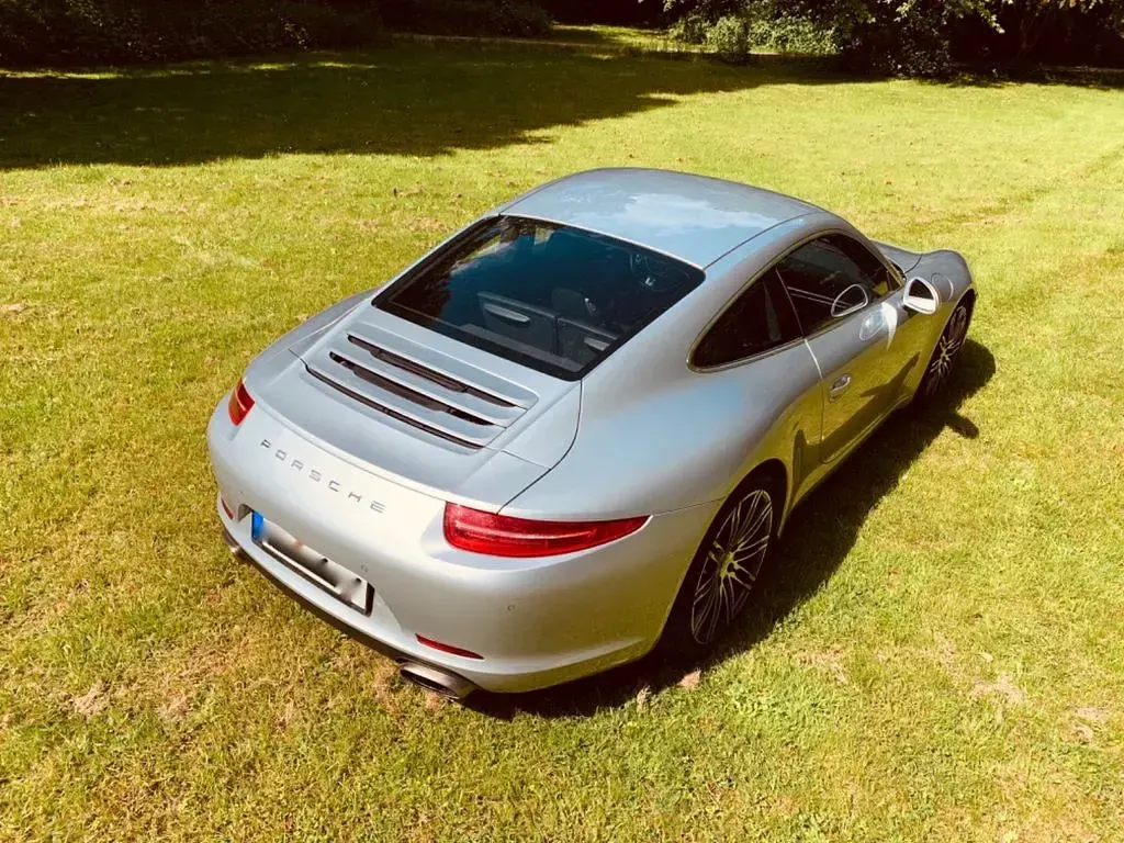 Używany Porsche 911 Carrera 349 KM (256 kW) 2015 Srebrny Coupe
