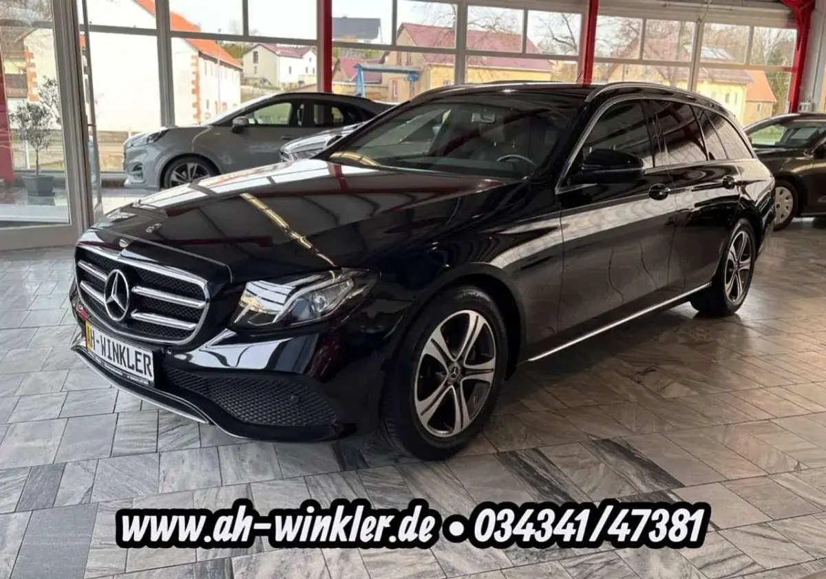 Second-hand Mercedes E200 150 CP (110 kW) 2019 Negru Break