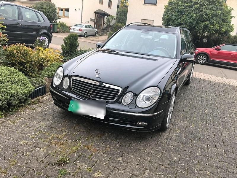 Gebraucht 2007 Mercedes E500 Kombi | 9.500 € - Bild 1/4