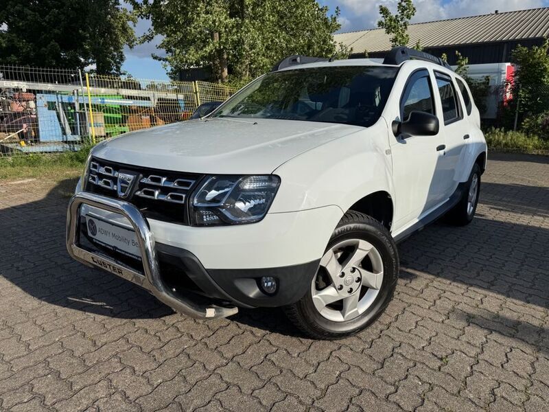 Weiß Gebraucht 2017 Dacia Duster SUV | 10.990 € (Guter Preis) - Bild 1/4