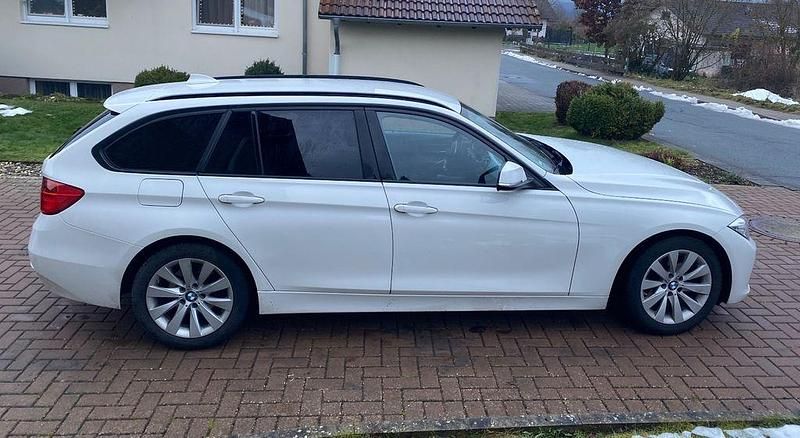 Gebraucht BMW 320 Sport Line 184 PS (135 kW) 2014 Weiß Kombi