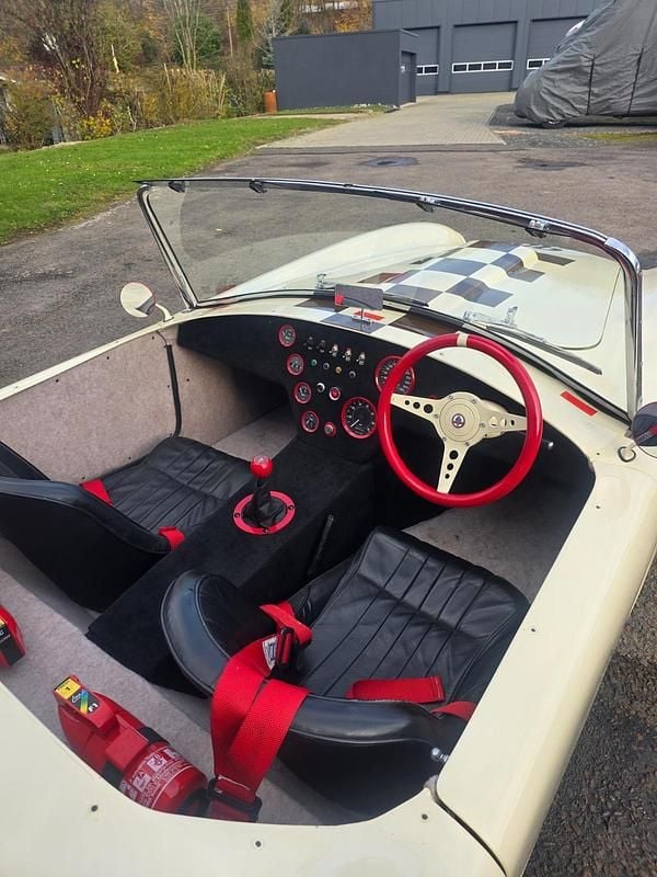 Second-hand AC Cobra 193 CP (141 kW) 1970 Bej