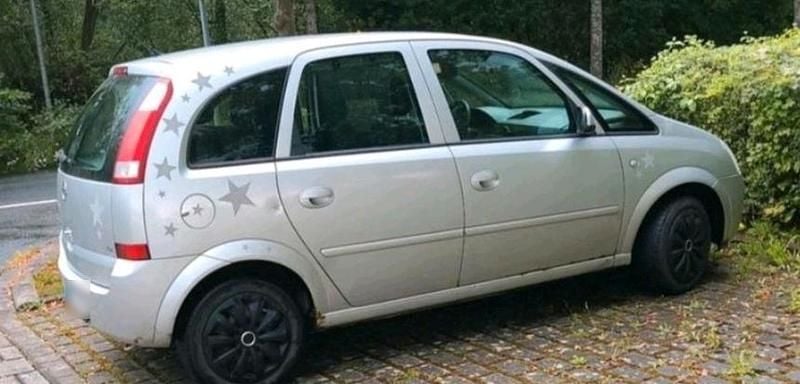 Gebraucht Opel Astra 101 PS (74 kW) 2005 Silber Van / Kleinbus