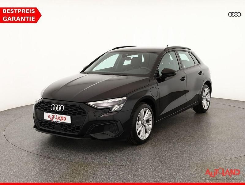 Schwarz Gebraucht 2022 Audi A3 Sportback e-tron Limousine | 25.990 € (Fairer Preis) - Bild 1/4
