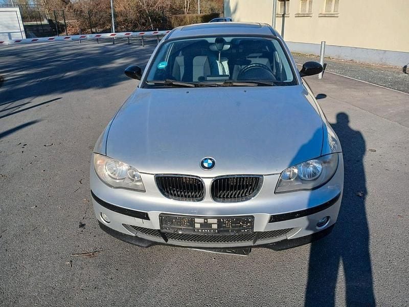Gebraucht BMW 118 129 PS (94 kW) 2006 Silber Kleinwagen