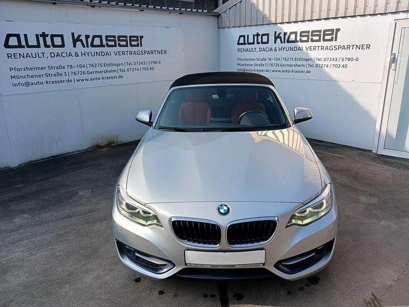 Gebraucht BMW 220 Sport Line 184 PS (135 kW) 2017 Glaciersilber (metallic) Cabrio