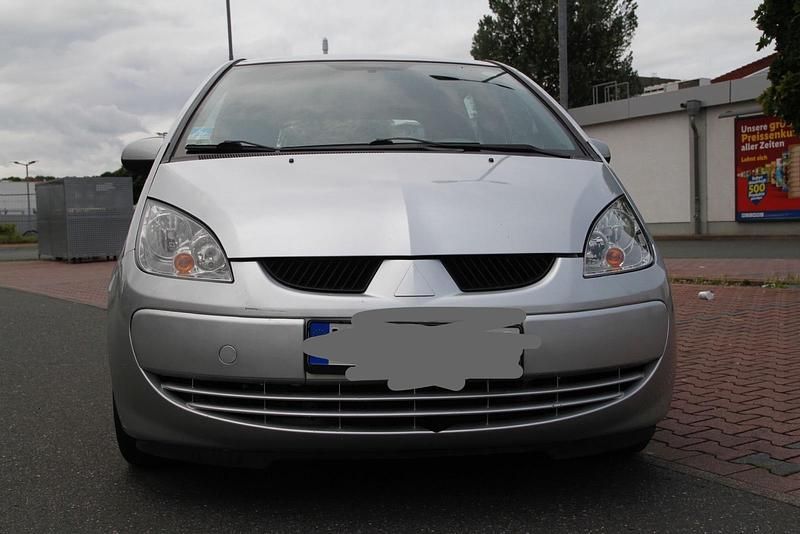 Gebraucht Mitsubishi Colt 70 PS (51 kW) 2007 Grau Kleinwagen