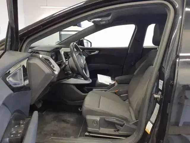 Gebraucht Audi Q4 e-tron Comfort 150 kW (204 PS) 2023 Schwarz SUV