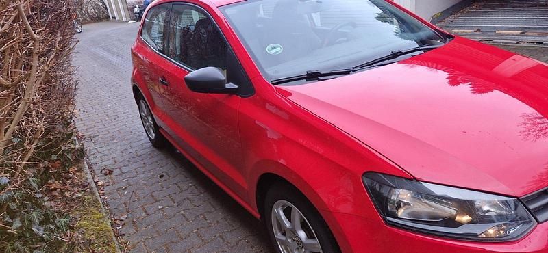 Second-hand VW Polo 60 CP (44 kW) 2014 Roșu Hatchback