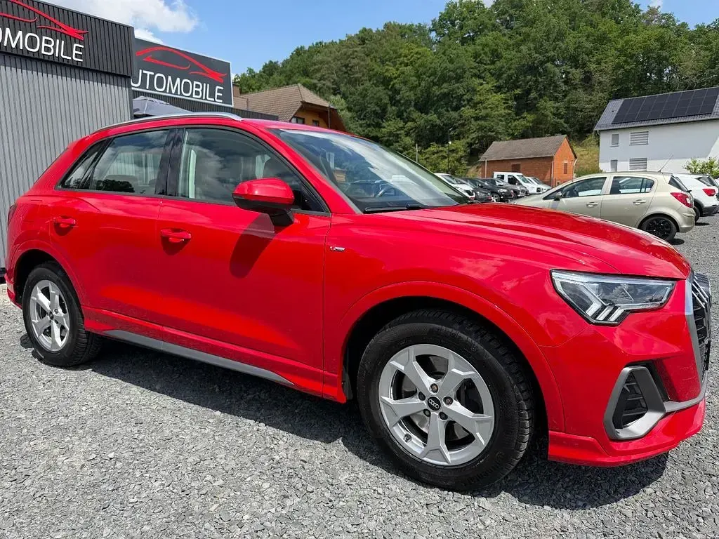 Gebraucht Audi Q3 S-Line 190 PS (139 kW) 2022 Tangorot SUV