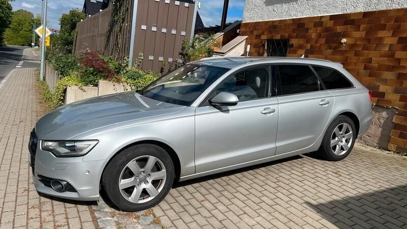 Silber Gebraucht 2012 Audi A6 Kombi | 8.700 € - Bild 1/4