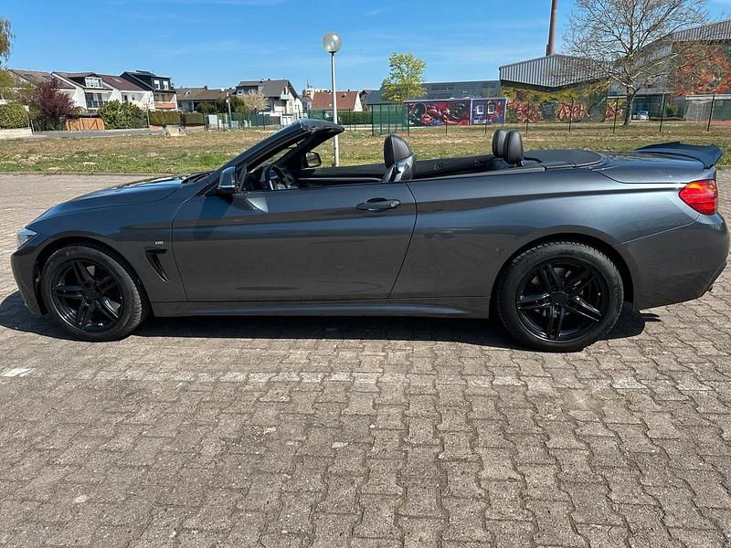 Grau Gebraucht 2016 BMW 430 Cabriolet M Sport Cabrio | 15.500 € - Bild 1/4